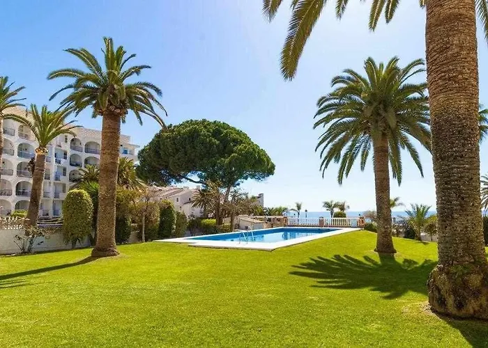 2 Bedroom In With Pool And Seaview * ネルハ