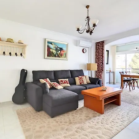 2 Bedroom In With Pool And Seaview Apartment