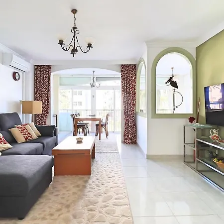 2 Bedroom In With Pool And Seaview Appartement Nerja