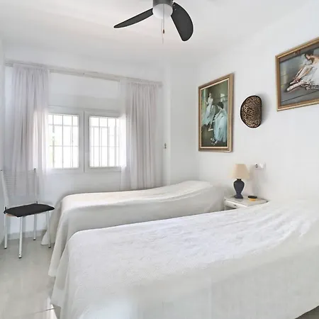 2 Bedroom In With Pool And Seaview Appartement