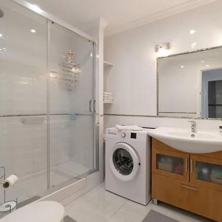2 Bedroom In With Pool And Seaview Appartement Nerja