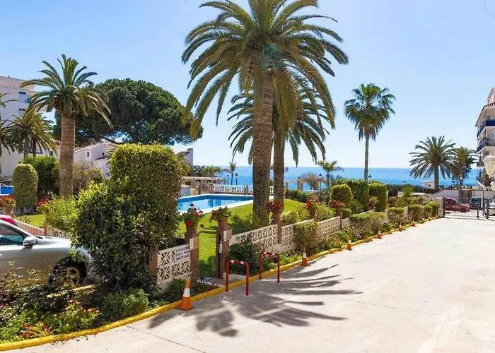 2 Bedroom In With Pool And Seaview